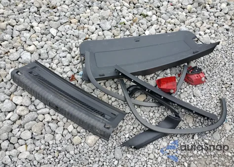 2017 Volkswagen Tiguan Wolfsburg из США, поврежденный, VIN WVGSV7AX1HK004732